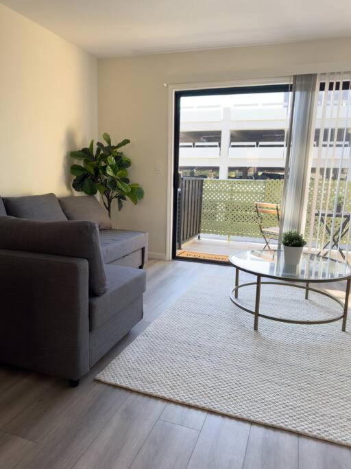 Modern Retreat 1 Mi. From Disney Анахайм Екстериор снимка