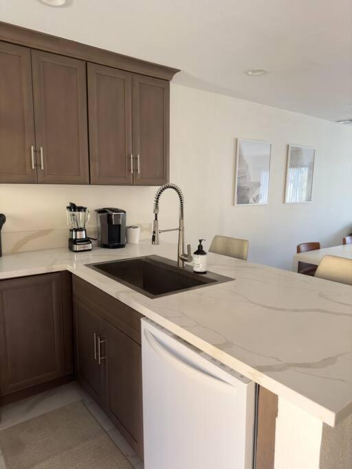 Modern Retreat 1 Mi. From Disney Анахайм Екстериор снимка